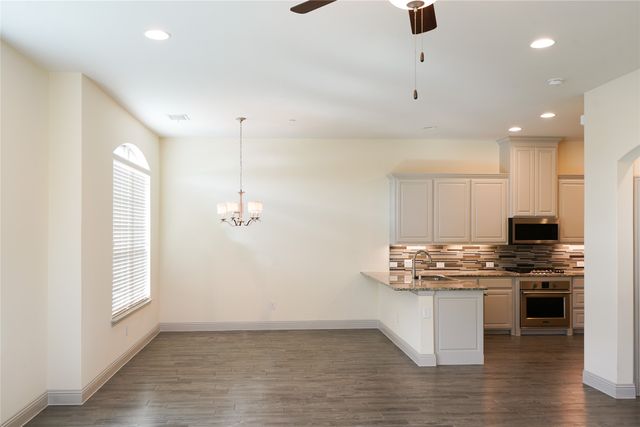 2401 Cort Drive E, Carrollton, TX 75010