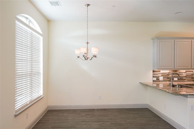 2401 Cort Drive E, Carrollton, TX 75010