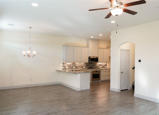 2401 Cort Drive E, Carrollton, TX 75010