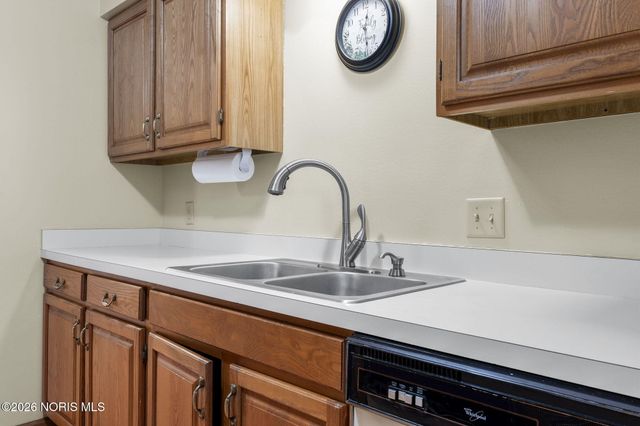 6955 Dorr Street, Ste 30, Toledo, OH 43615