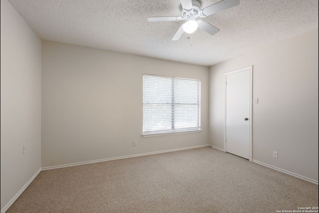 6647 BEECH TRAIL DR, Converse, TX 78109