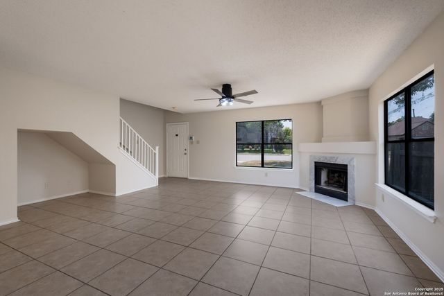 6647 BEECH TRAIL DR, Converse, TX 78109