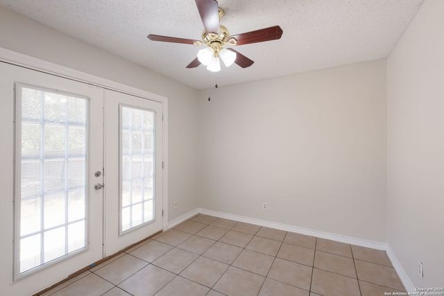6647 BEECH TRAIL DR, Converse, TX 78109