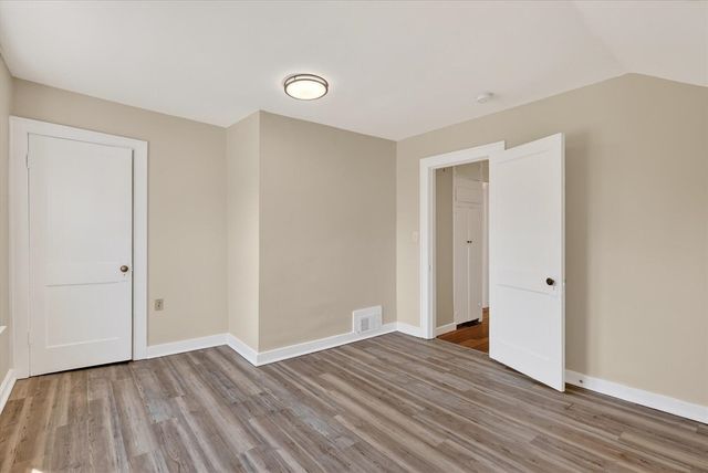 1047 Eastern Avenue, Grand Rapids, MI 49503