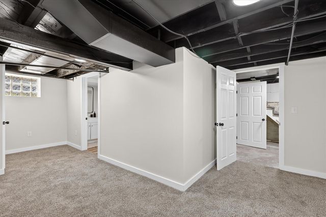 1047 Eastern Avenue, Grand Rapids, MI 49503
