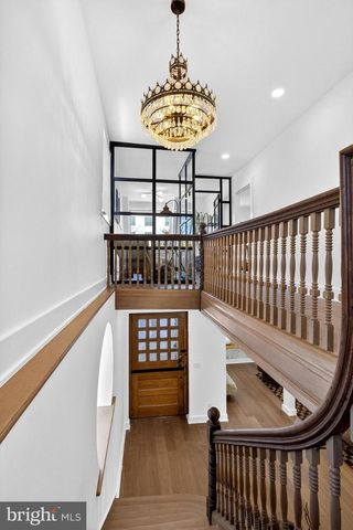 5136 WAYNE AVE, Philadelphia, PA 19144