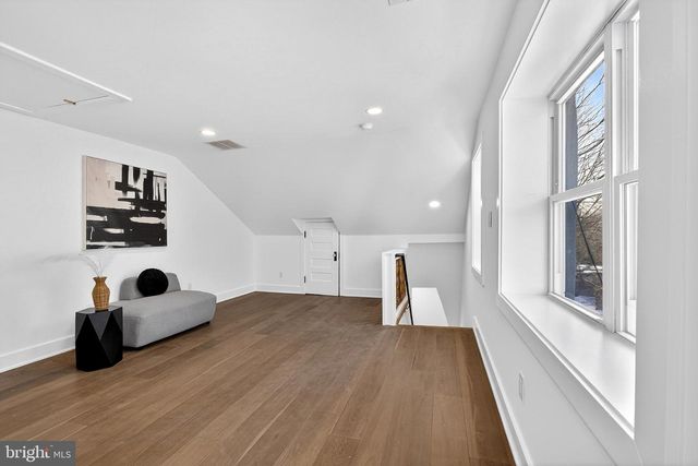 5136 WAYNE AVE, Philadelphia, PA 19144