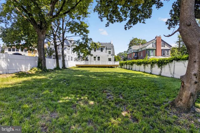5136 WAYNE AVE, Philadelphia, PA 19144