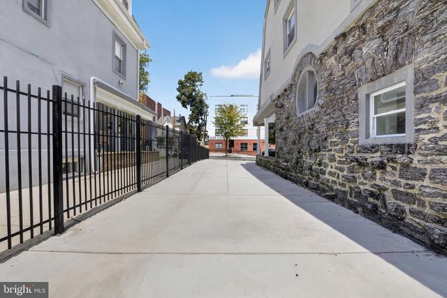 5136 WAYNE AVE, Philadelphia, PA 19144