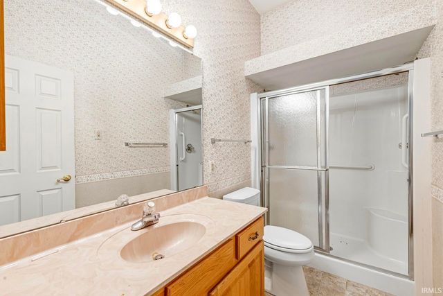 5318 Larkspur Drive, South Bend, IN 46614