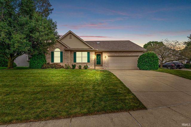 5318 Larkspur Drive, South Bend, IN 46614