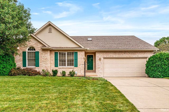 5318 Larkspur Drive, South Bend, IN 46614