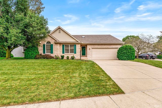 5318 Larkspur Drive, South Bend, IN 46614