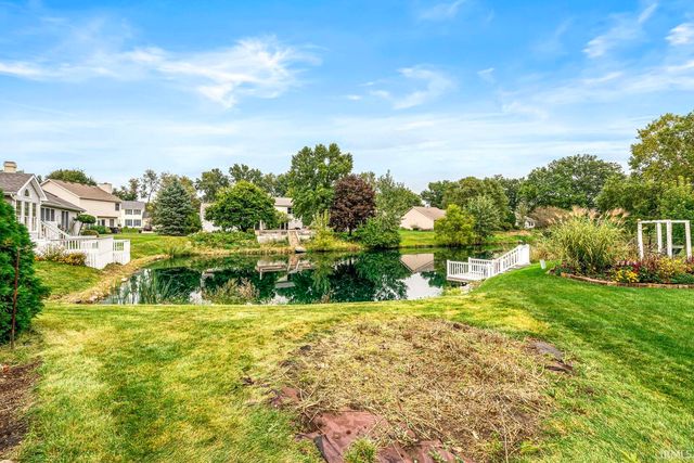 5318 Larkspur Drive, South Bend, IN 46614