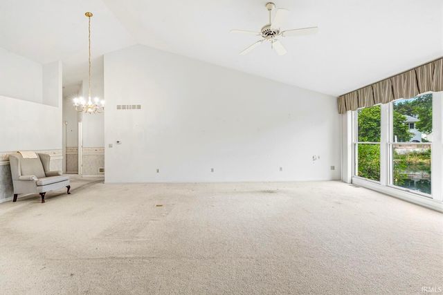 5318 Larkspur Drive, South Bend, IN 46614