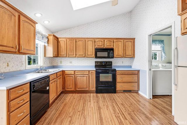 5318 Larkspur Drive, South Bend, IN 46614