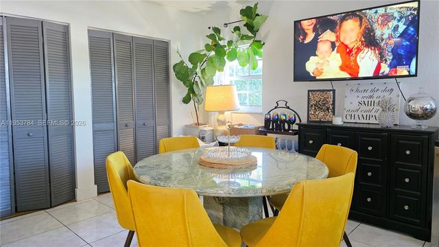 12320 SW 39th St, Miami, FL 33175