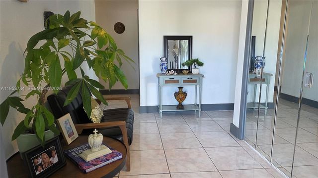 12320 SW 39th St, Miami, FL 33175