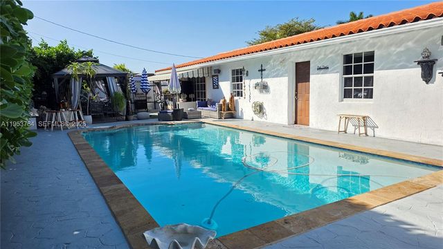 12320 SW 39th St, Miami, FL 33175