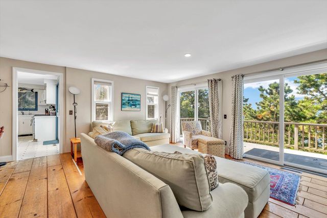 90 Ring Road, Wellfleet, MA 02667