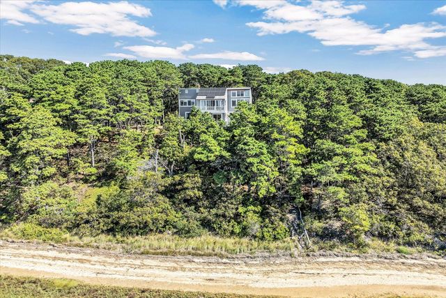 90 Ring Road, Wellfleet, MA 02667