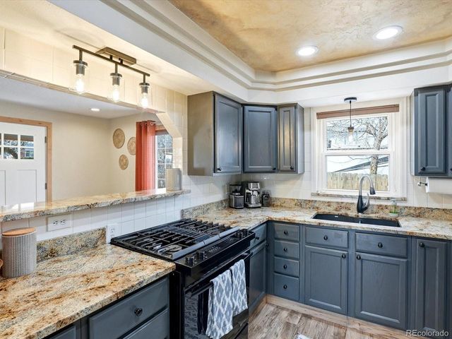 1260 Welch St, Lakewood, CO 80401