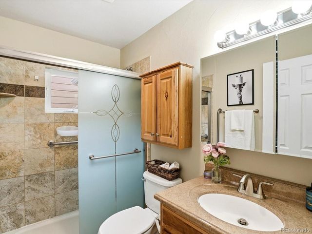 1260 Welch St, Lakewood, CO 80401