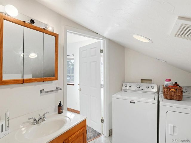 1260 Welch St, Lakewood, CO 80401