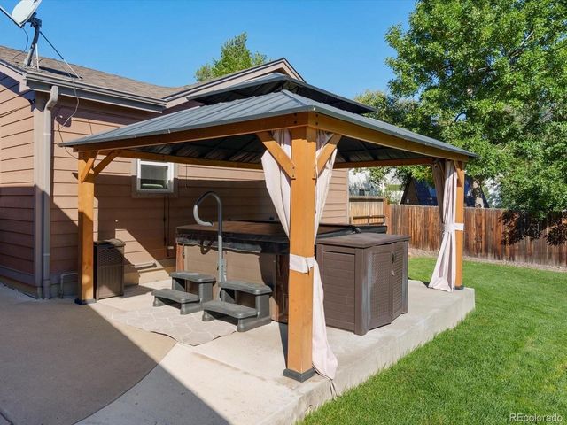 1260 Welch St, Lakewood, CO 80401