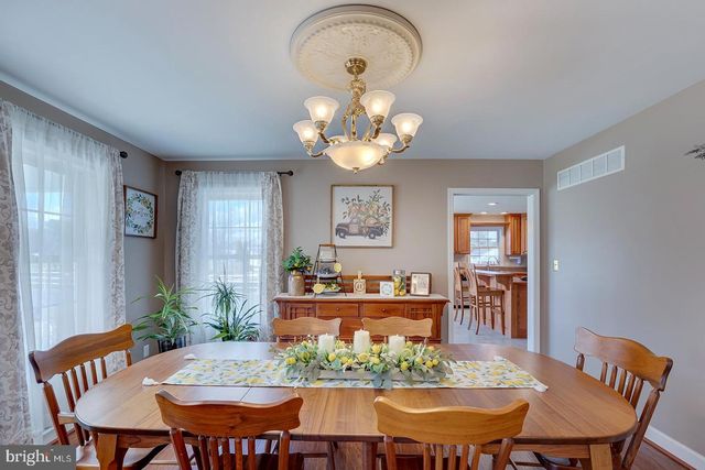 33 MILBOURN MANOR DR, Camden Wyoming, DE 19934