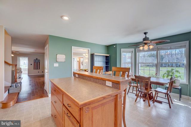 33 MILBOURN MANOR DR, Camden Wyoming, DE 19934