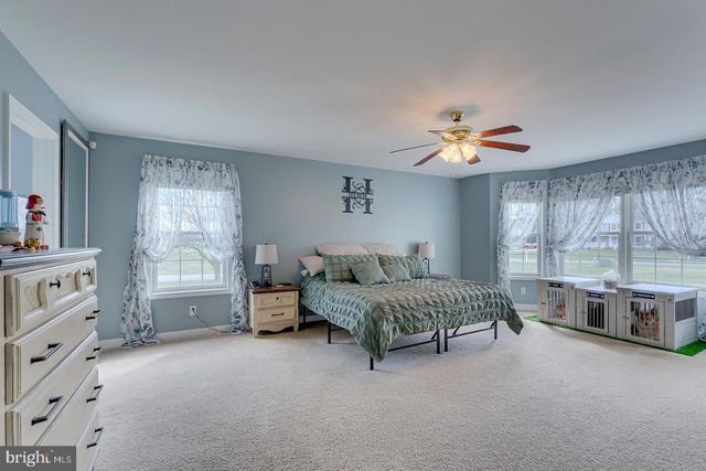 33 MILBOURN MANOR DR, Camden Wyoming, DE 19934