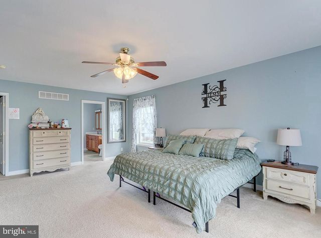 33 MILBOURN MANOR DR, Camden Wyoming, DE 19934