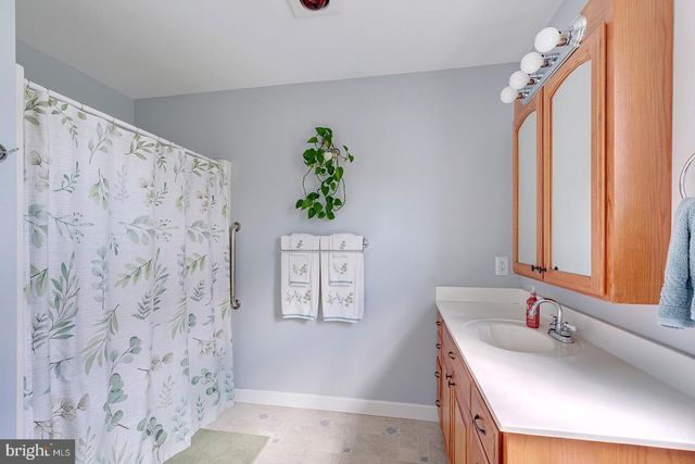 33 MILBOURN MANOR DR, Camden Wyoming, DE 19934