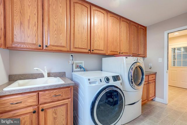 33 MILBOURN MANOR DR, Camden Wyoming, DE 19934