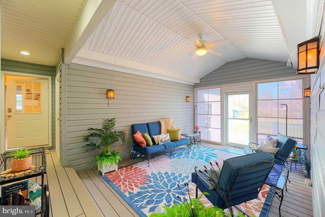 33 MILBOURN MANOR DR, Camden Wyoming, DE 19934