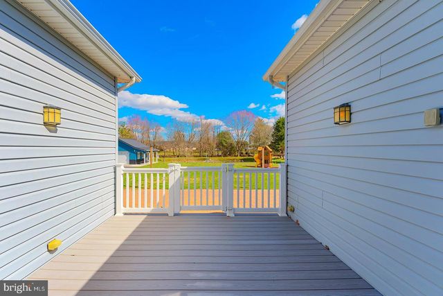 33 MILBOURN MANOR DR, Camden Wyoming, DE 19934