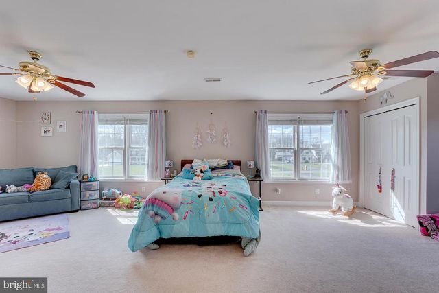 33 MILBOURN MANOR DR, Camden Wyoming, DE 19934