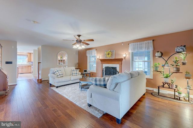 33 MILBOURN MANOR DR, Camden Wyoming, DE 19934