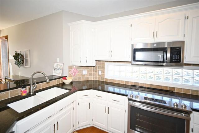 6206 N Strathbury Avenue, Kansas City, MO 64151