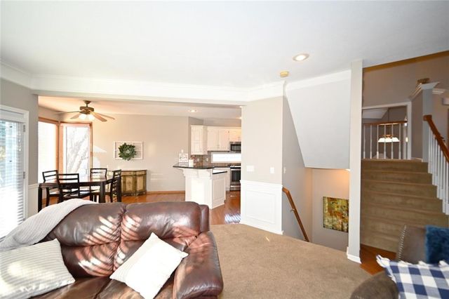 6206 N Strathbury Avenue, Kansas City, MO 64151