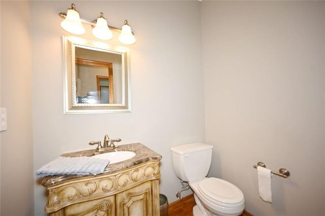 6206 N Strathbury Avenue, Kansas City, MO 64151