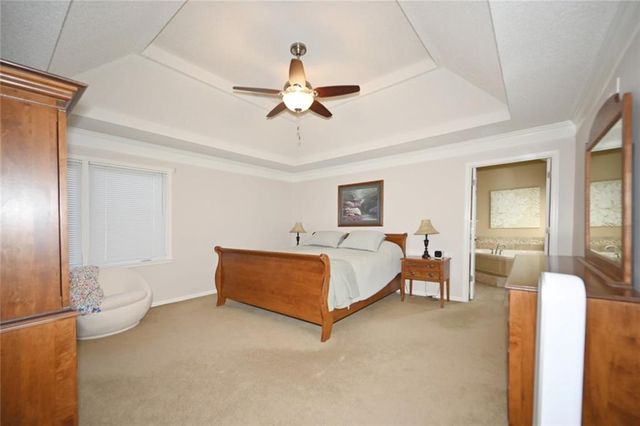 6206 N Strathbury Avenue, Kansas City, MO 64151