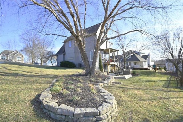 6206 N Strathbury Avenue, Kansas City, MO 64151