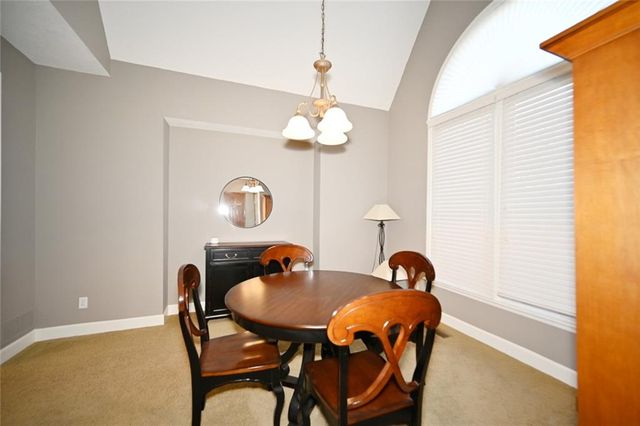 6206 N Strathbury Avenue, Kansas City, MO 64151