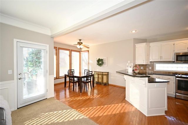 6206 N Strathbury Avenue, Kansas City, MO 64151