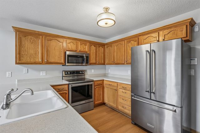 592 SE Williams Court, Waukee, IA 50263