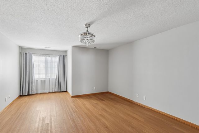 592 SE Williams Court, Waukee, IA 50263