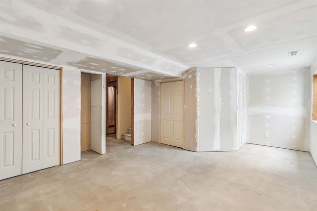 592 SE Williams Court, Waukee, IA 50263
