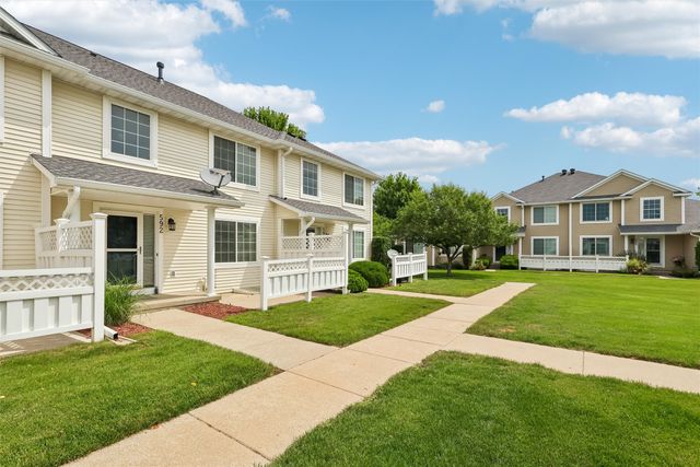 592 SE Williams Court, Waukee, IA 50263